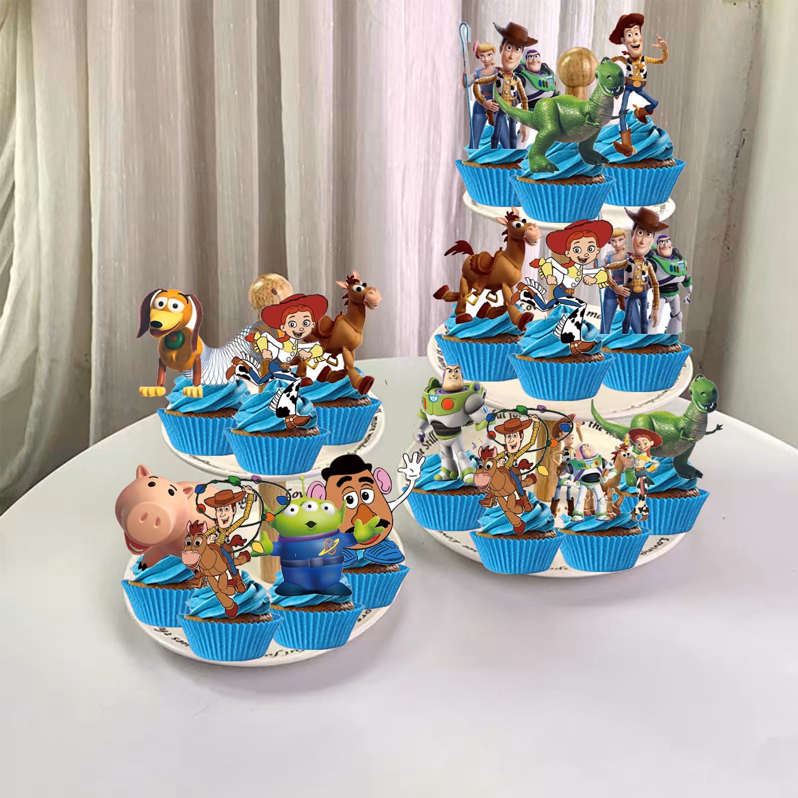 ¿Quién es el director de la cuarta película de Toy Story?