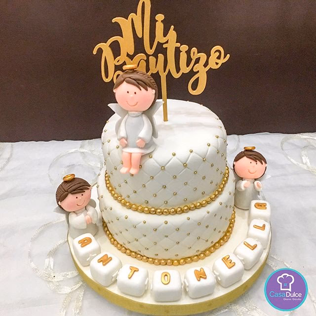 ¿Cómo decorar un bautizo de niño?