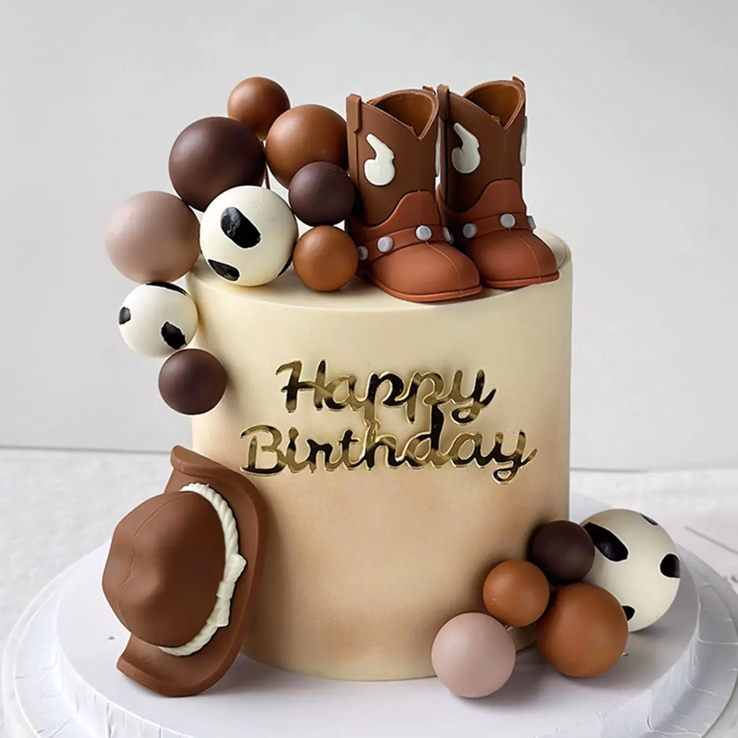 ¿Cómo decorar con pasta de goma?