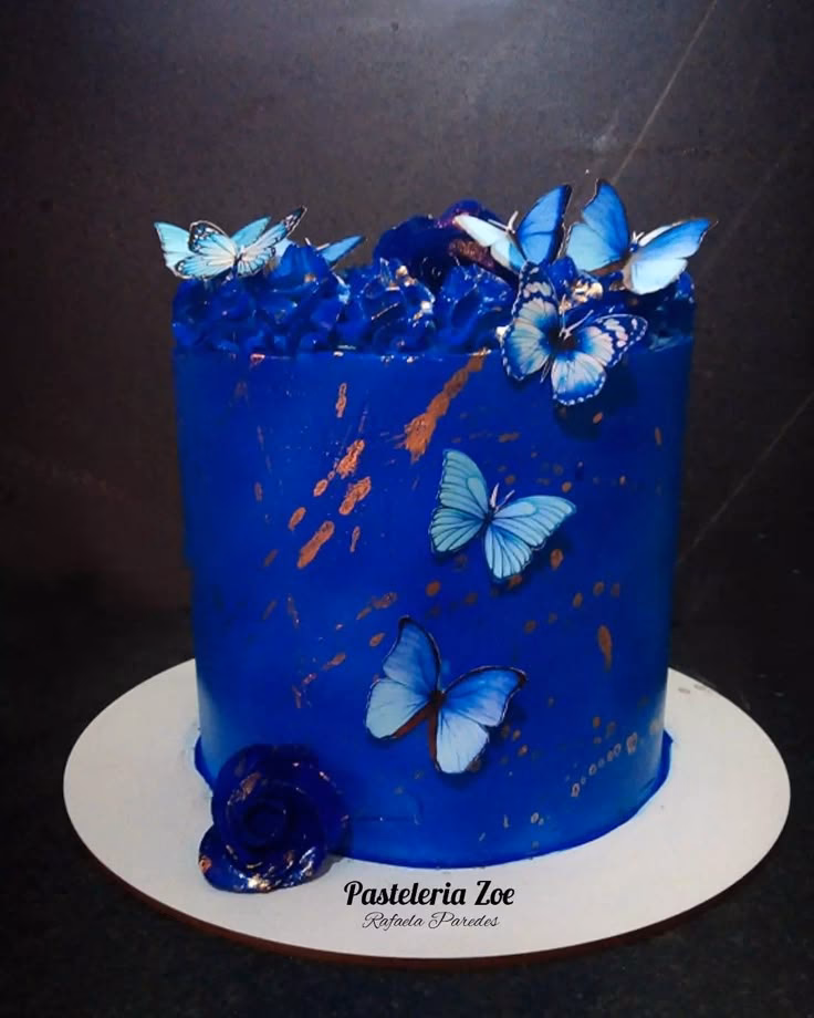 ¿Por qué el azul y el turquesa se fusionaron en el azul Frances?