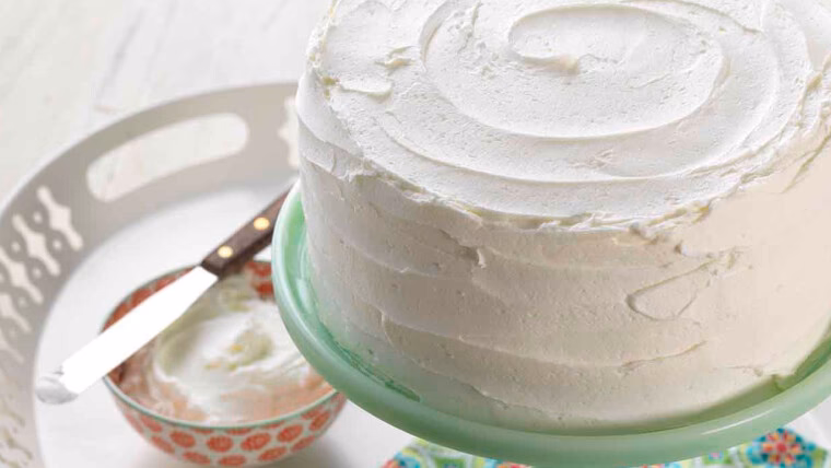 ¿Cómo preparar una torta con azúcar impalpable?