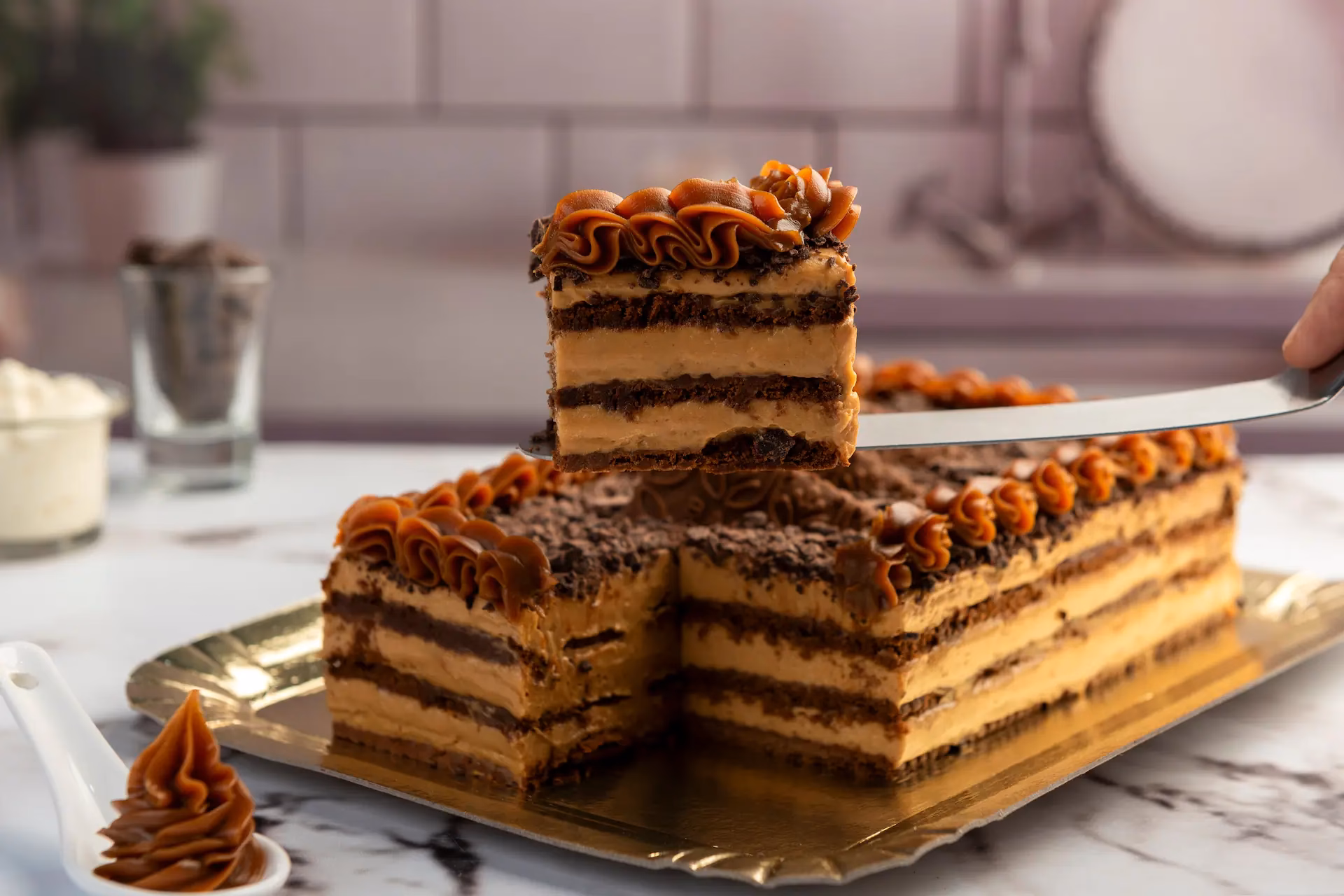 ¿Cuántos paquetes de Chocolinas se necesitan para una torta mediana?