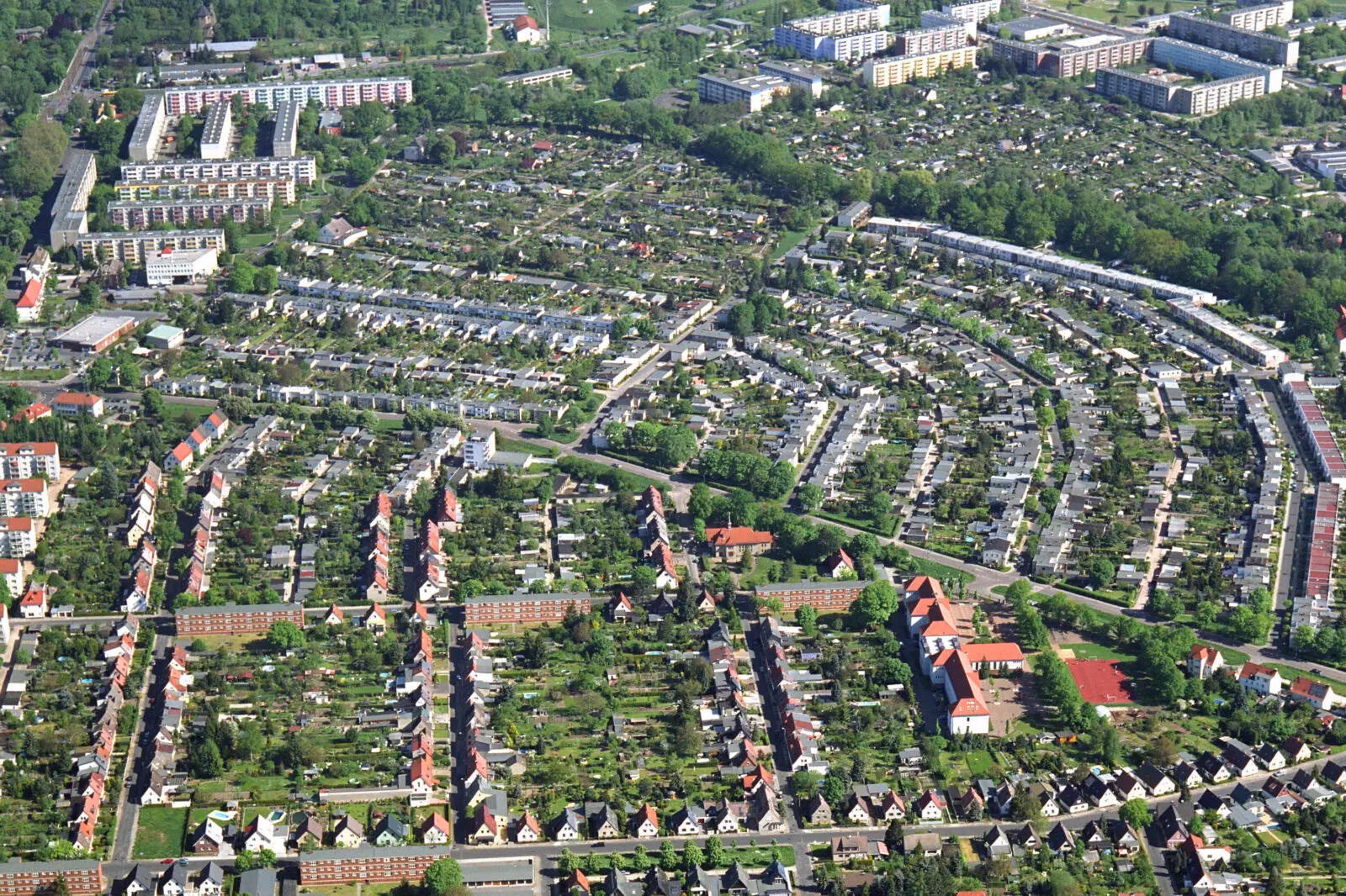 Welche Faktoren beförderten den Umbau von Dessau?