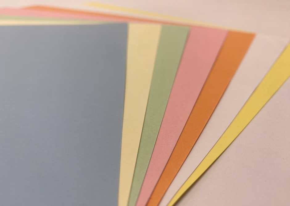 What is pastelbord made of?