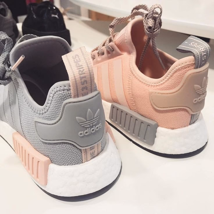 ¿Qué ofrece el catálogo de botines para hombre de Adidas?