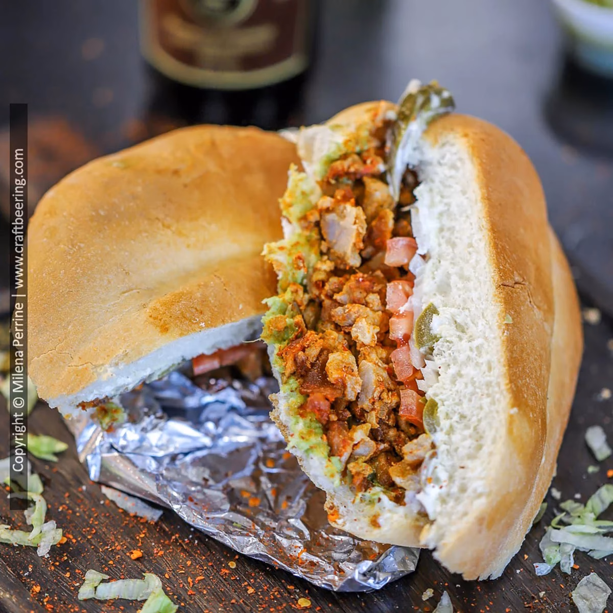 ¿Qué hace de las tortas mexicanas un platillo favorito de los chilangos?