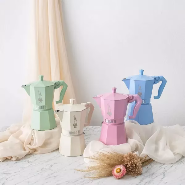 ¿Cómo elegir una cafetera retro?