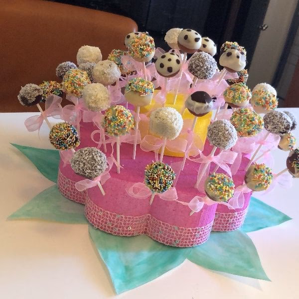 ¿Cómo hacer cake pops de chocolate?