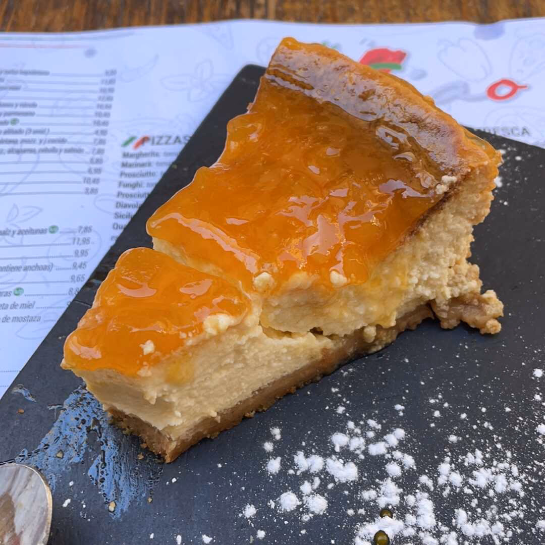 ¿Cuántas calorías tiene una tarta de queso?