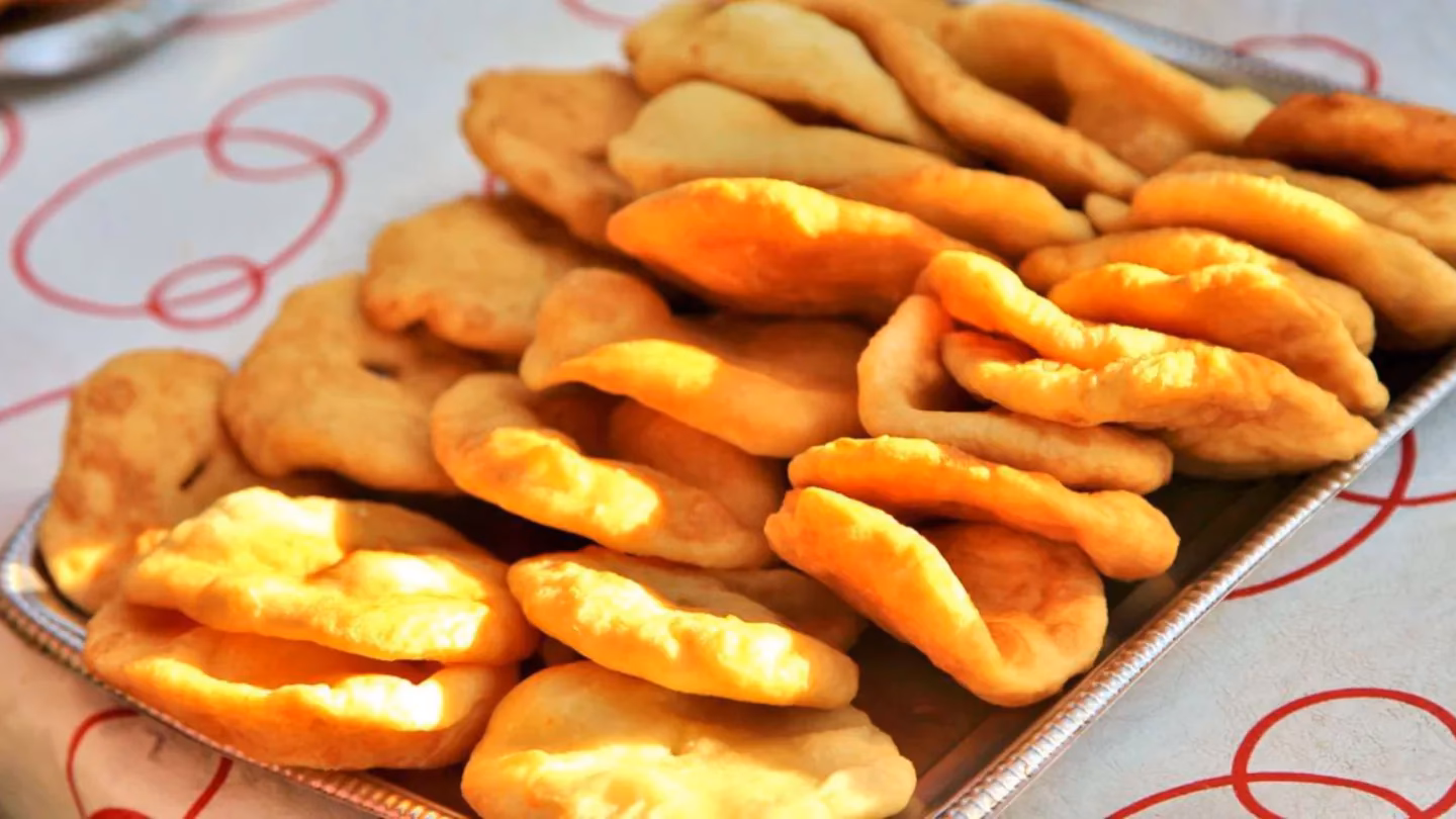 ¿Cómo Cocinar una torta en horno fuerte?