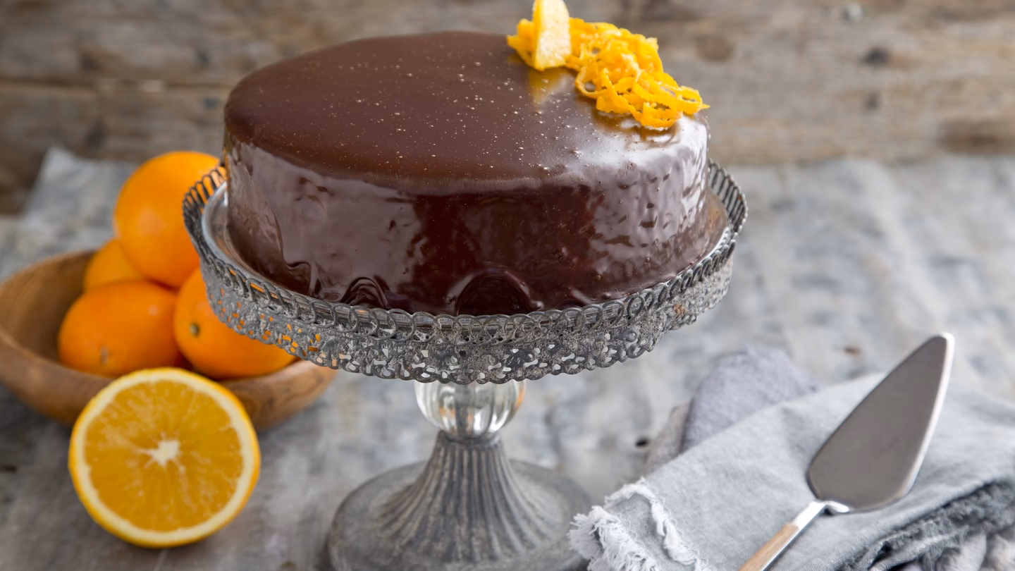 Does chocolate tart have orange in it?