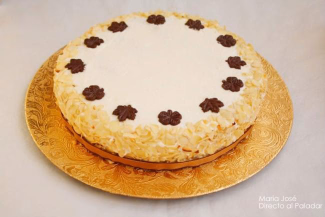 ¿Cómo hacer cobertura de chocolate sin nata?