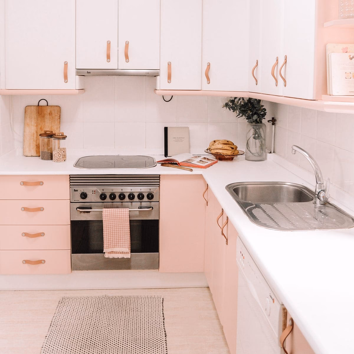 ¿Cómo pintar una cocina de Rosa?