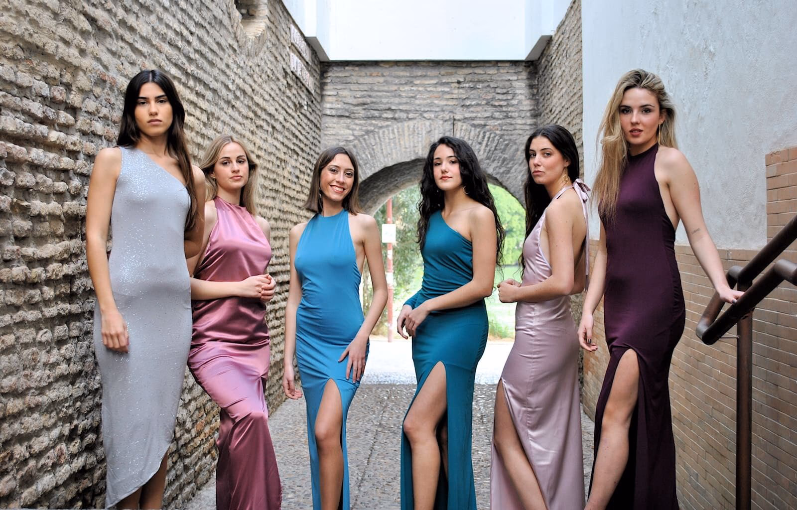 ¿Cuáles son las prendas de color petróleo?