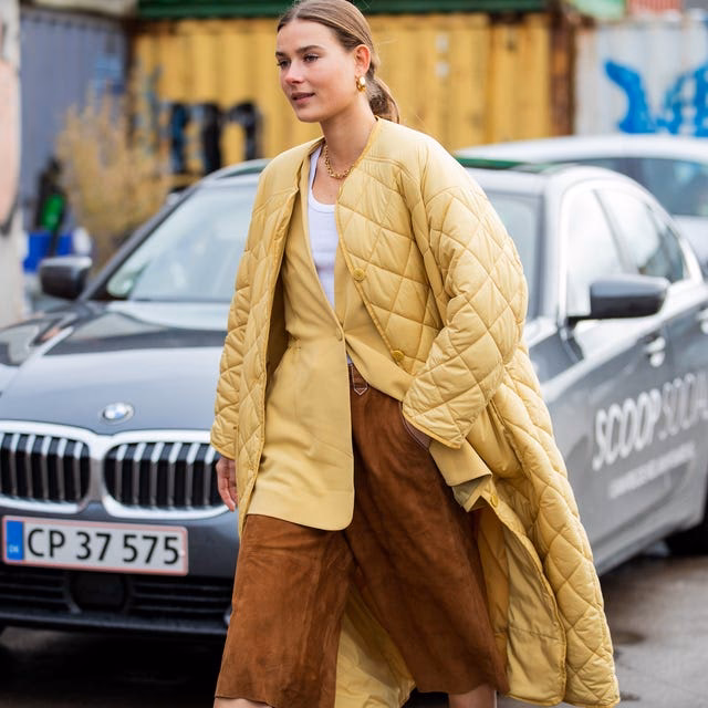 ¿Qué color combina con amarillo pastel?