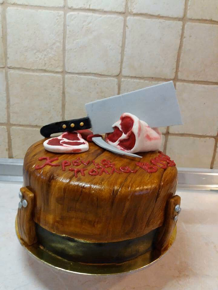 ¿Qué se puede usar como decoración en la torta de carne?