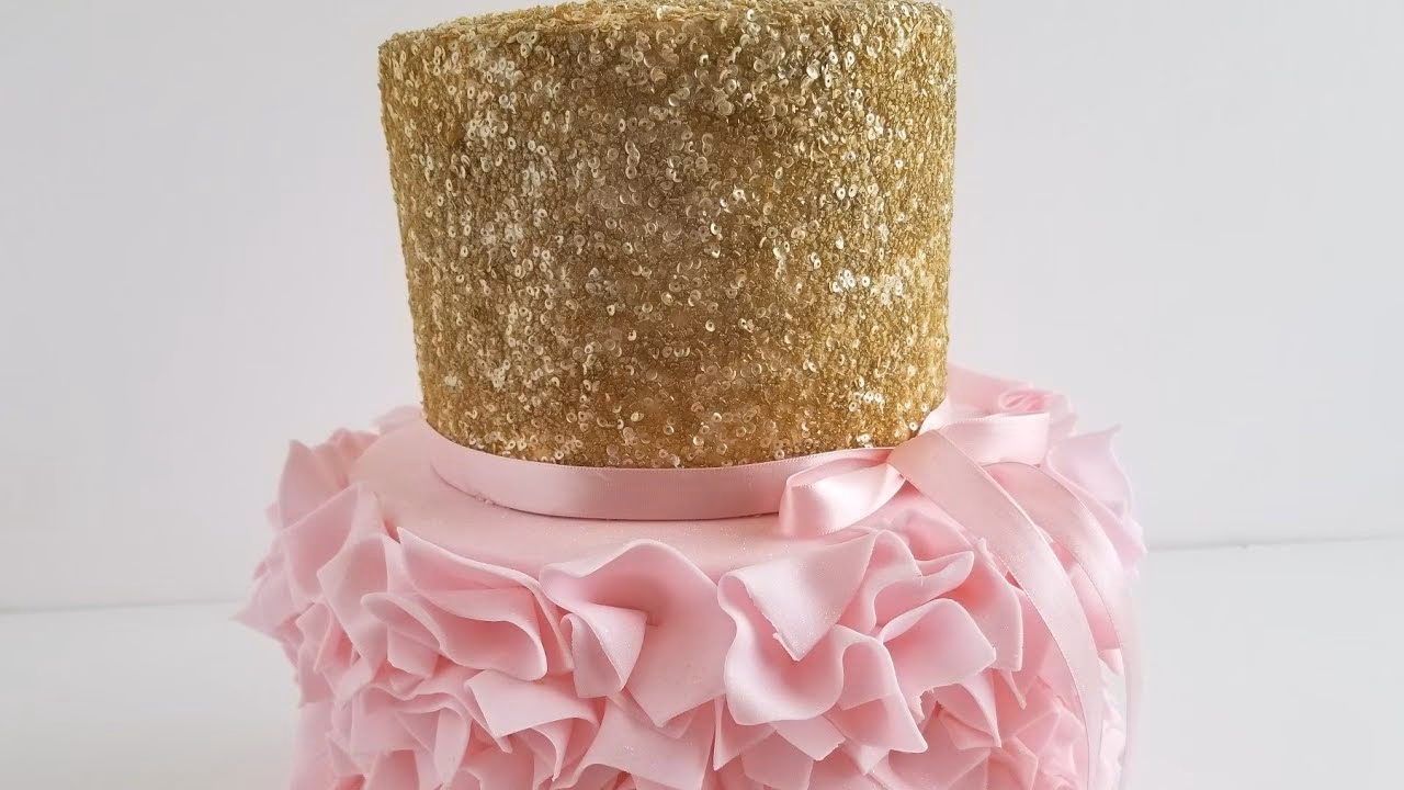 ¿Cómo coser una tela con lentejuelas?