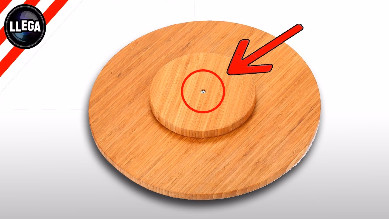 ¿Cómo se aplica el estuco en una bandeja de madera?