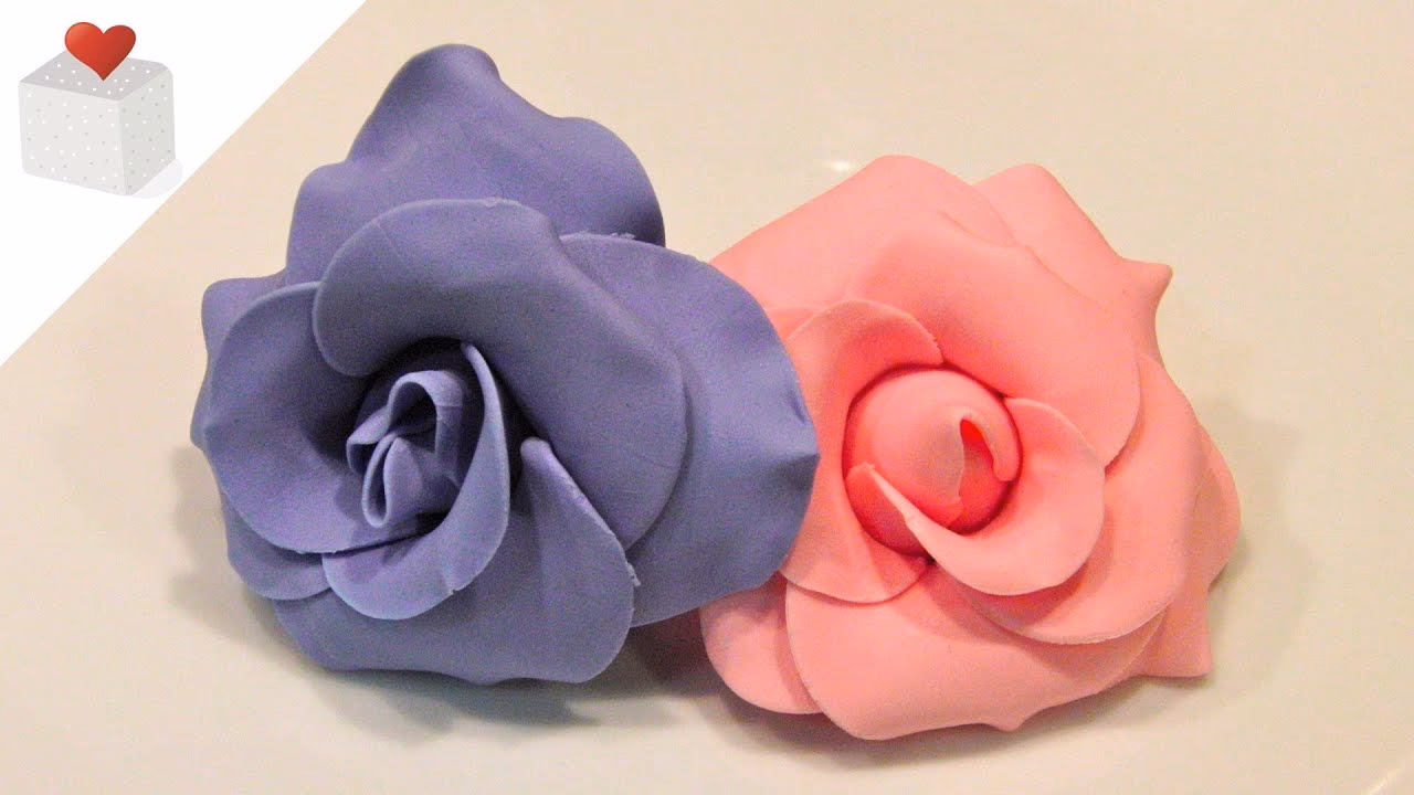 ¿Cuáles son las mejores flores para la decoración de tortas nupciales?