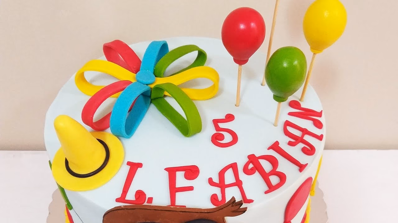 ¿Cómo decorar un globo de papel?