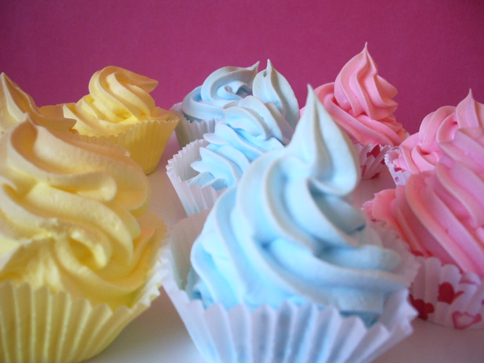 ¿Cómo hacer merengues de colores?