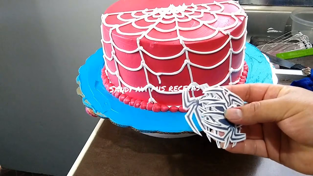 ¿Cómo colgar telas de araña en Spiderman?