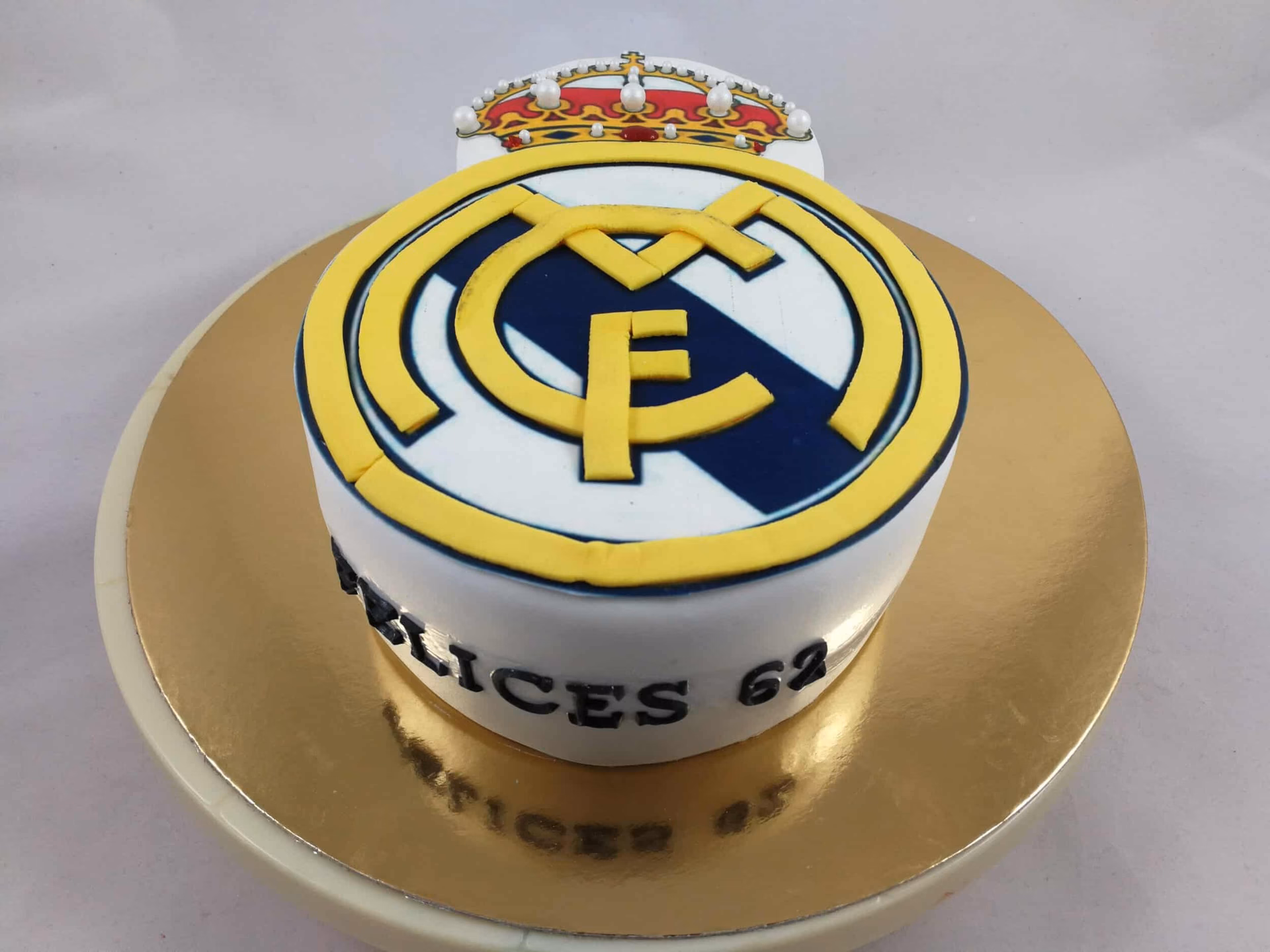 ¿Cómo se plantea el dibujo de un escudo?