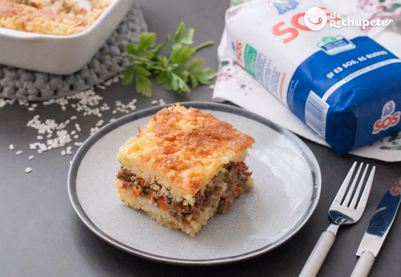 ¿Qué es el pastel de arroz y carne picada?