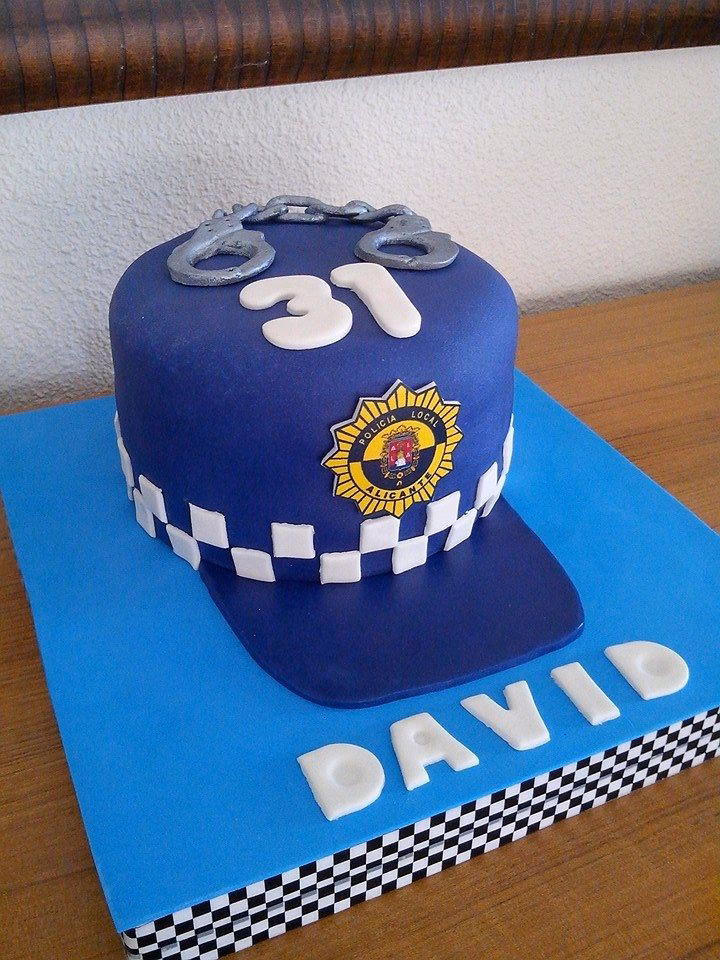 ¿Cómo rociar una gorra?