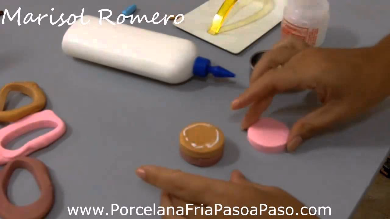 ¿Cómo se puede pintar la porcelana fría?