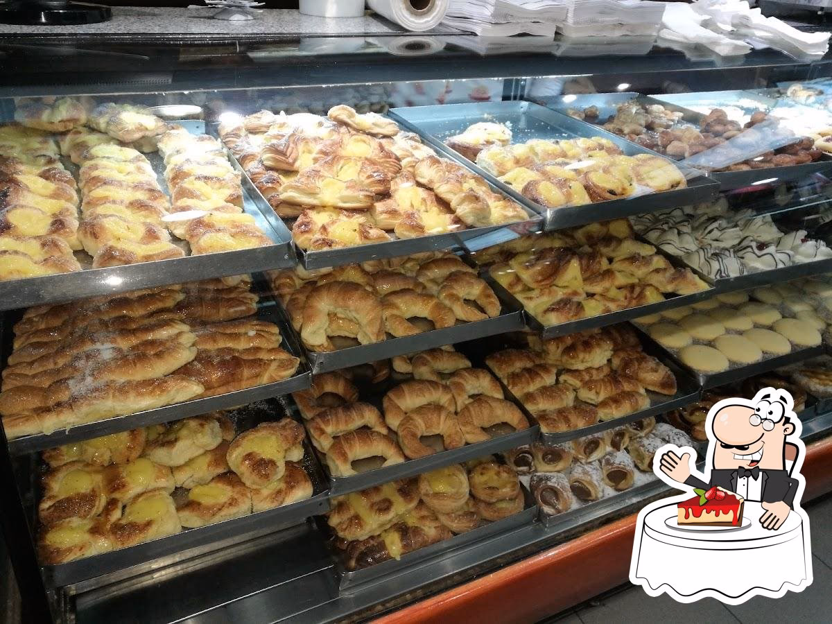 ¿Cuál es el recorrido de Corradini en la música?