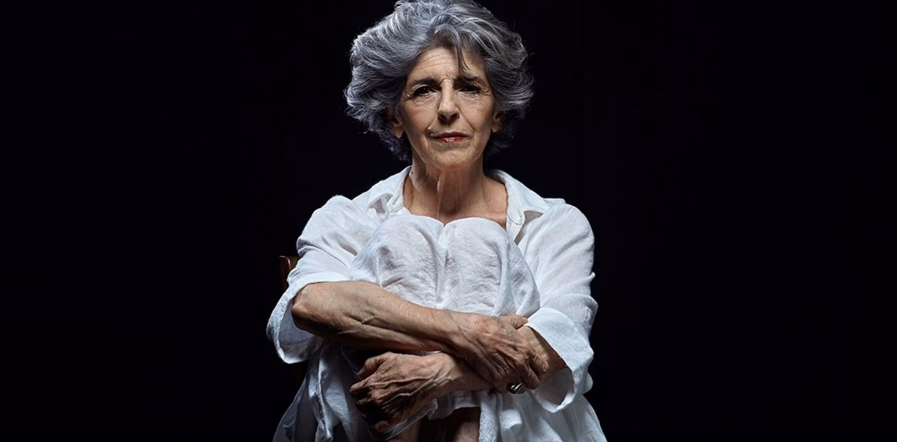 ¿Qué trayectoria tiene Cristina Banegas en el Teatro?