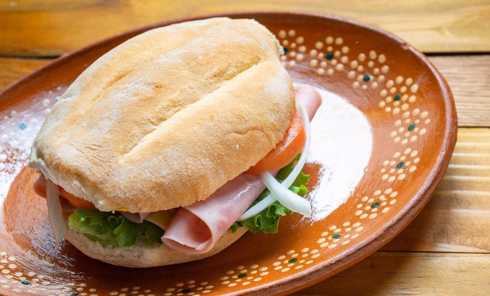 ¿Cuáles son los beneficios de comer una torta de jamón?