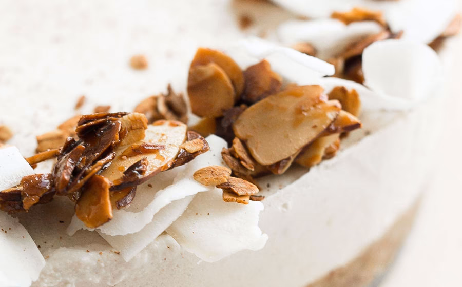 ¿Cómo decorar un pastel con frutas frescas?