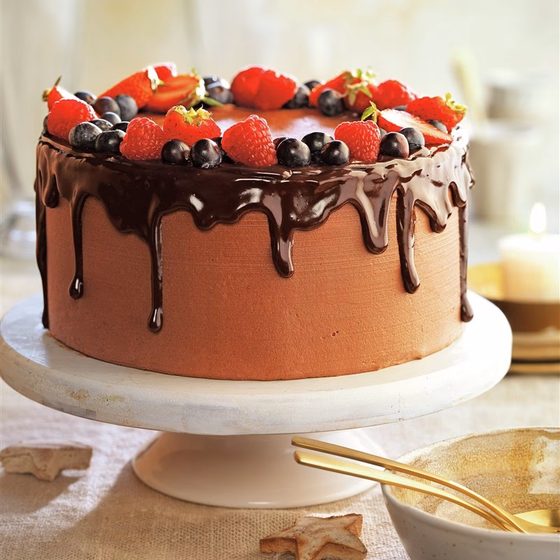 ¿Cómo decorar una tarta con frutos rojos?