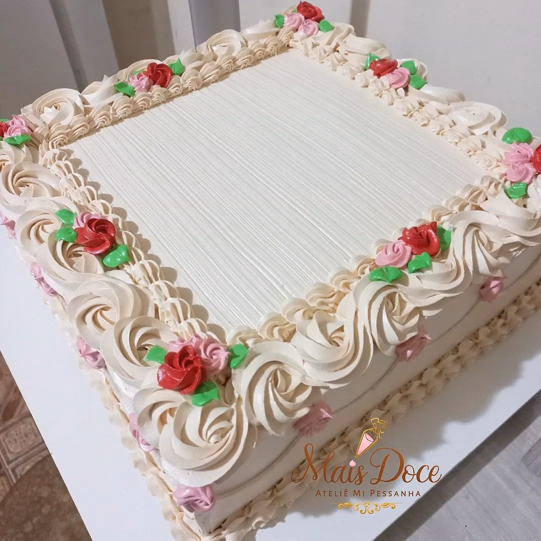 ¿Cómo decorar tortas con crema?
