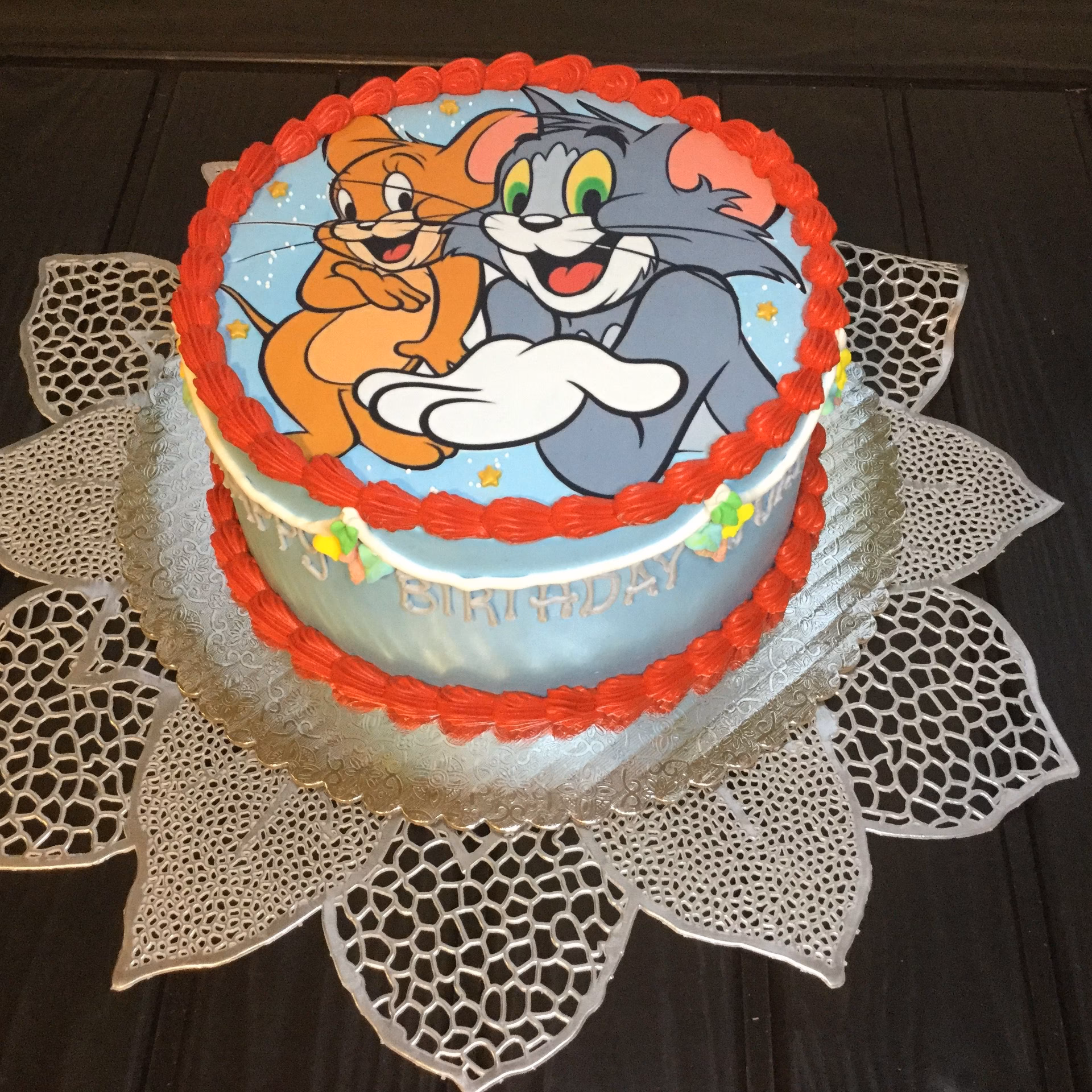 ¿Cómo decorar una torta de Chantilly?