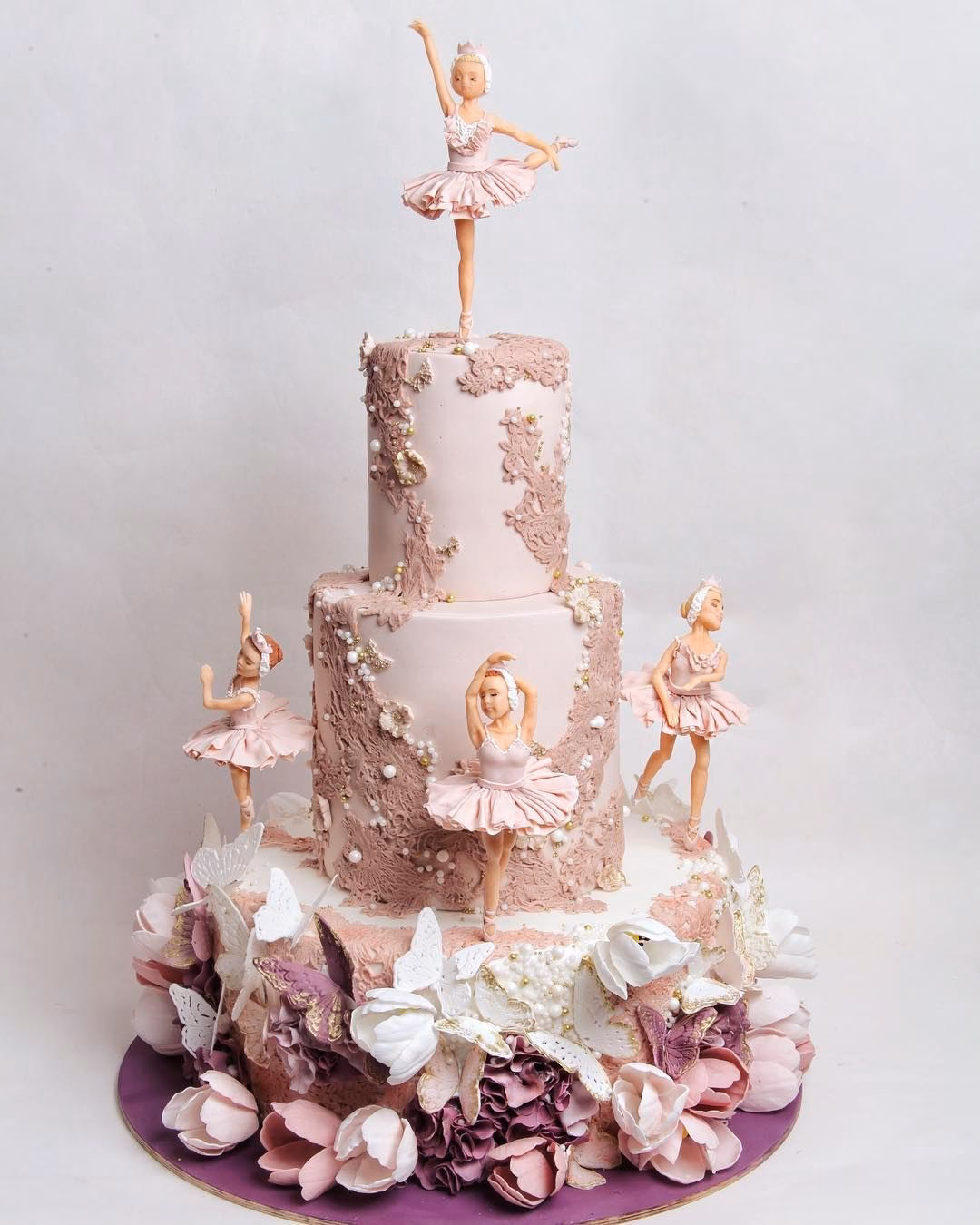 ¿Qué hacen las bailarinas de danza clásica famosas?