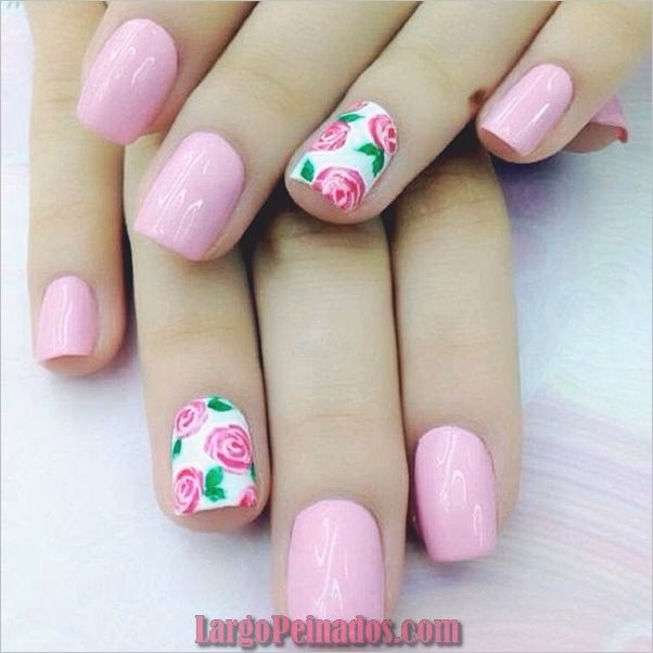 ¿Cuáles son los mejores diseños de manicura floral?