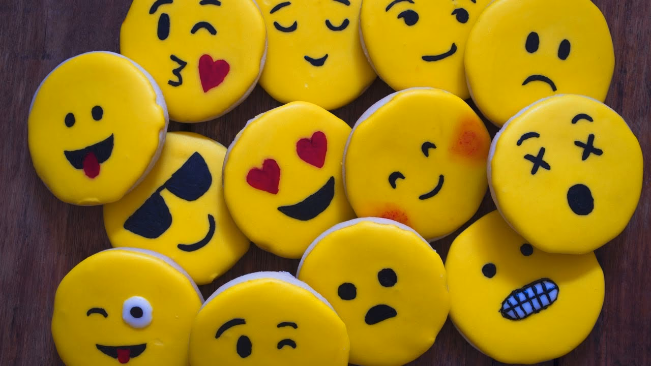 ¿Cómo decorar una cookie con glasé?