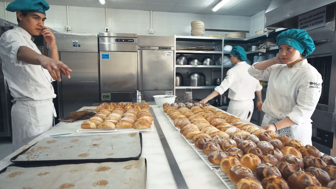 ¿Qué ha alterado la decoración de la pastelería el riojano?