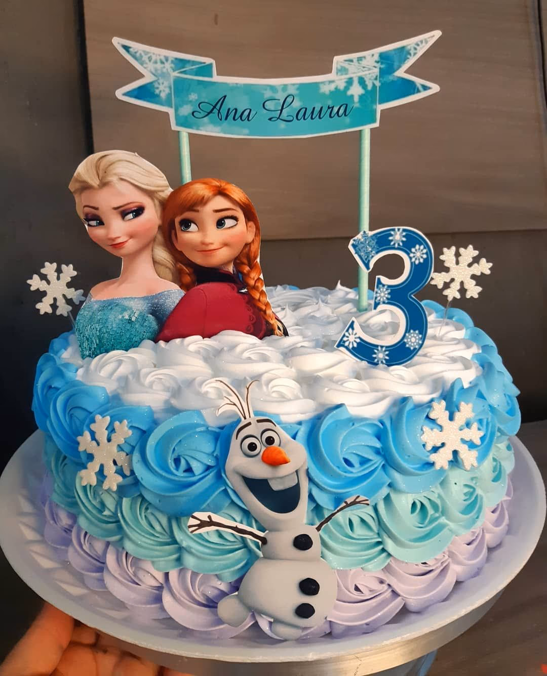 ¿Qué es una torta de crema con fresas?