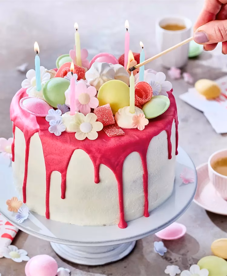 Wie kann man eine Torte verzieren?