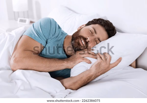 ¿Cómo poner un adorno a una almohada sin coser?