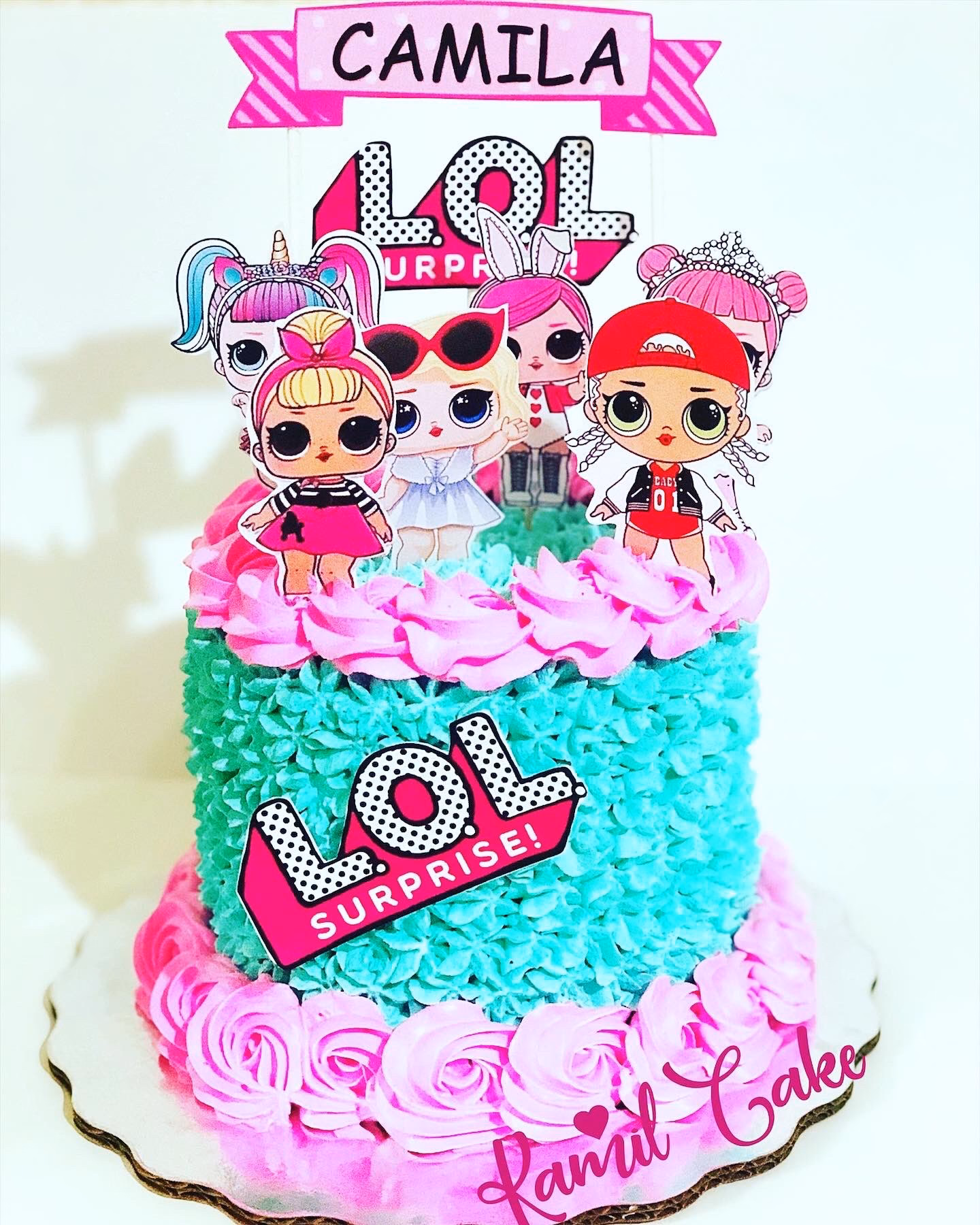 ¿Por qué la esposa de Camilo estampe su cara sobre la torta?