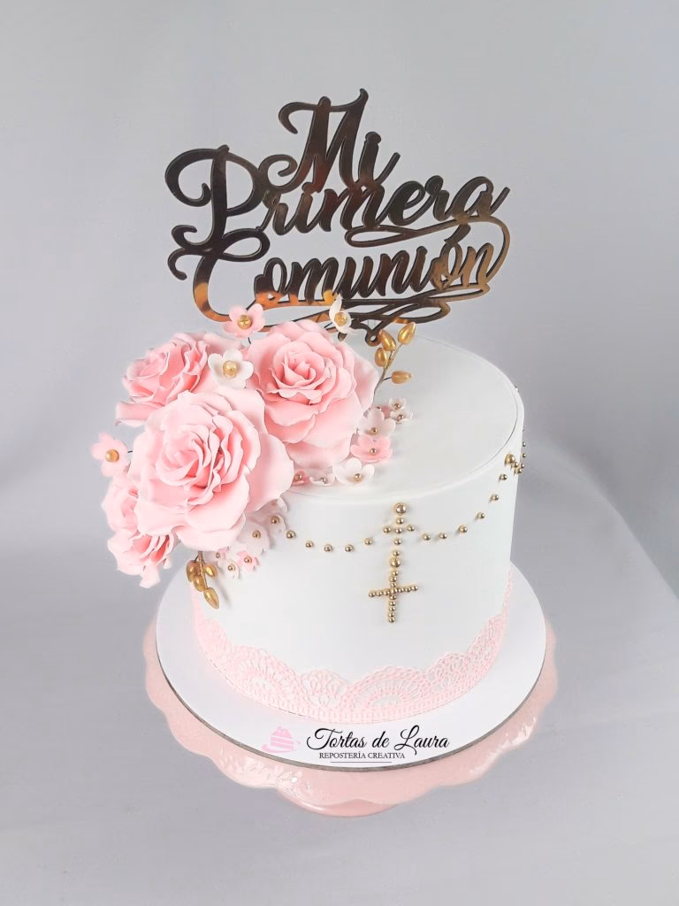 ¿Cómo se hacen las tortas de primera comunion para niñas?