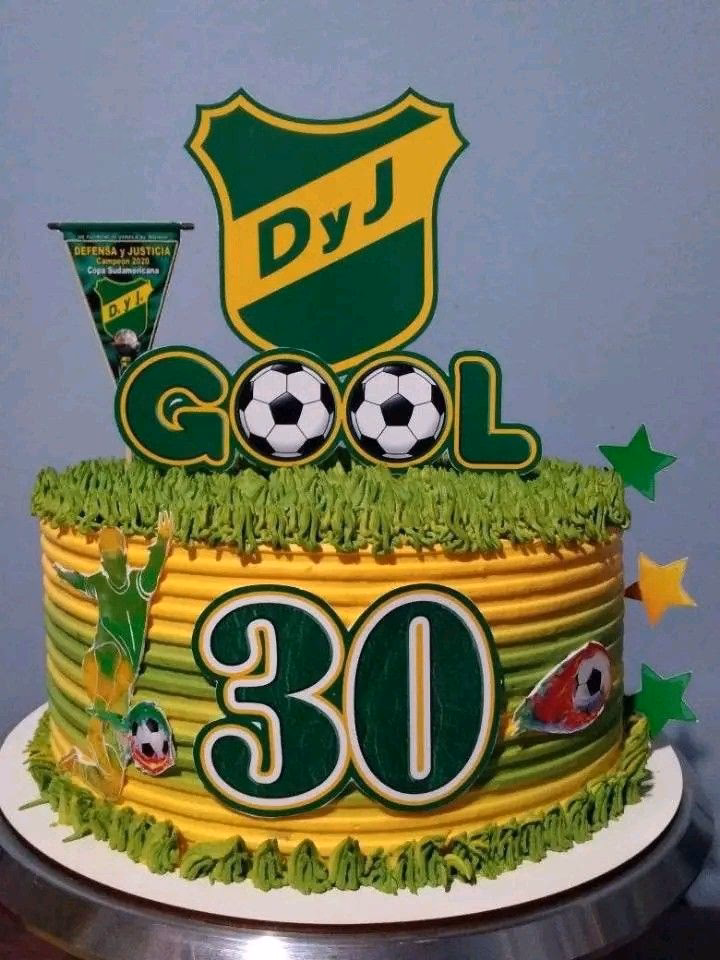 ¿Cuál es el objetivo de la tienda de tortas y fiestas?