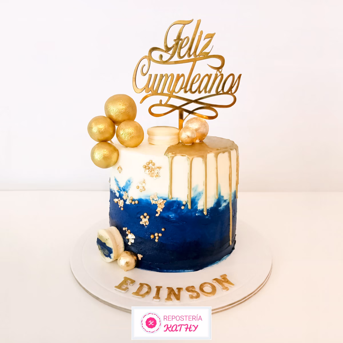 ¿Cómo hacer una torta de cumpleaños para mujeres?