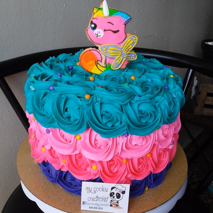 ¿Quién creó la gata unicornio mariposa arcoíris?