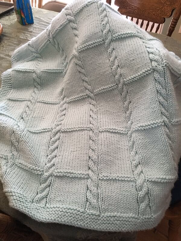 ¿Qué prendas y otros para bebés tejidas en dos agujas y palitos?